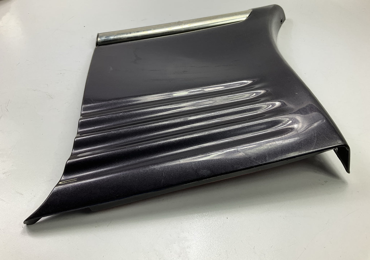 NEW Lower Quarter Panel Left Moulding Applique For 96-97 Chrysler Town & Country