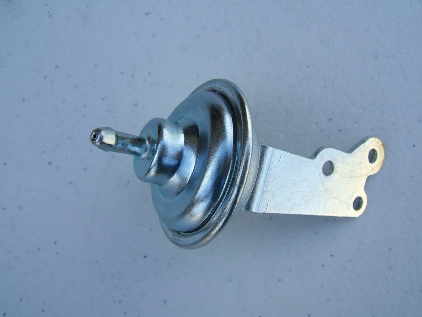 NEW - OEM MOPAR J8134544 Carburetor Choke Pull Off
