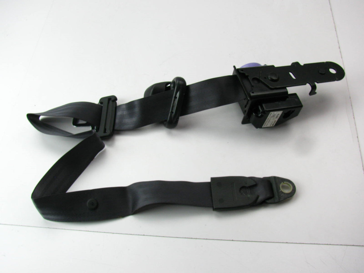 NEW - OEM LM48LAZAD Front Right Safety Belt W/ Retractor For Mopar