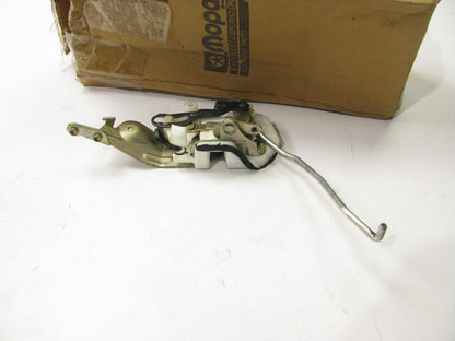 NEW Mopar MB830412 Front Right Manual Door Lock Latch OEM For 93-94 Colt, Mirage