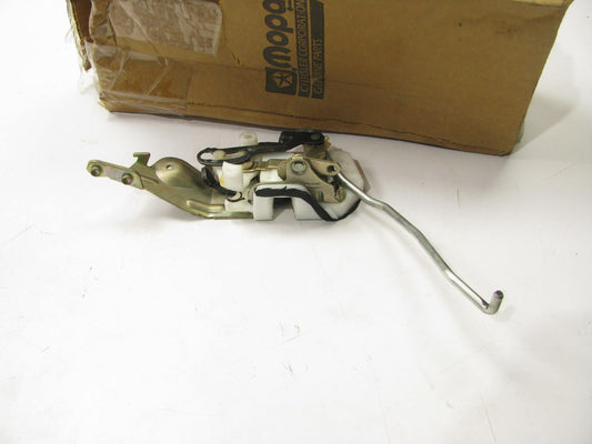 NEW Mopar MB830412 Front Right Manual Door Lock Latch OEM For 93-94 Colt, Mirage