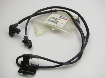 New Genuine OEM Front Right ABS Anti Lock Brake Speed Sensor MB928935