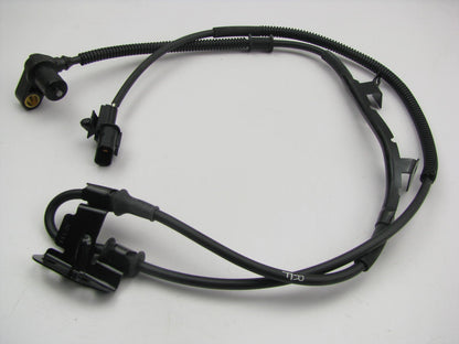 New Genuine OEM Front Right ABS Anti Lock Brake Speed Sensor MB928935