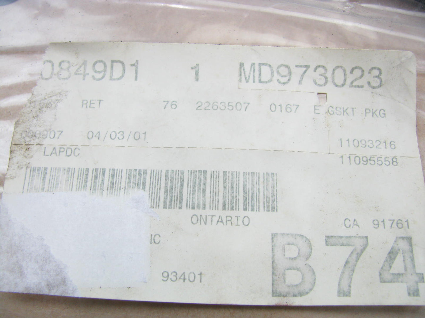 NEW - OEM MD973023 Cylinder Head Gasket Set For 1995-1997 Chrysler 2.5L-V6