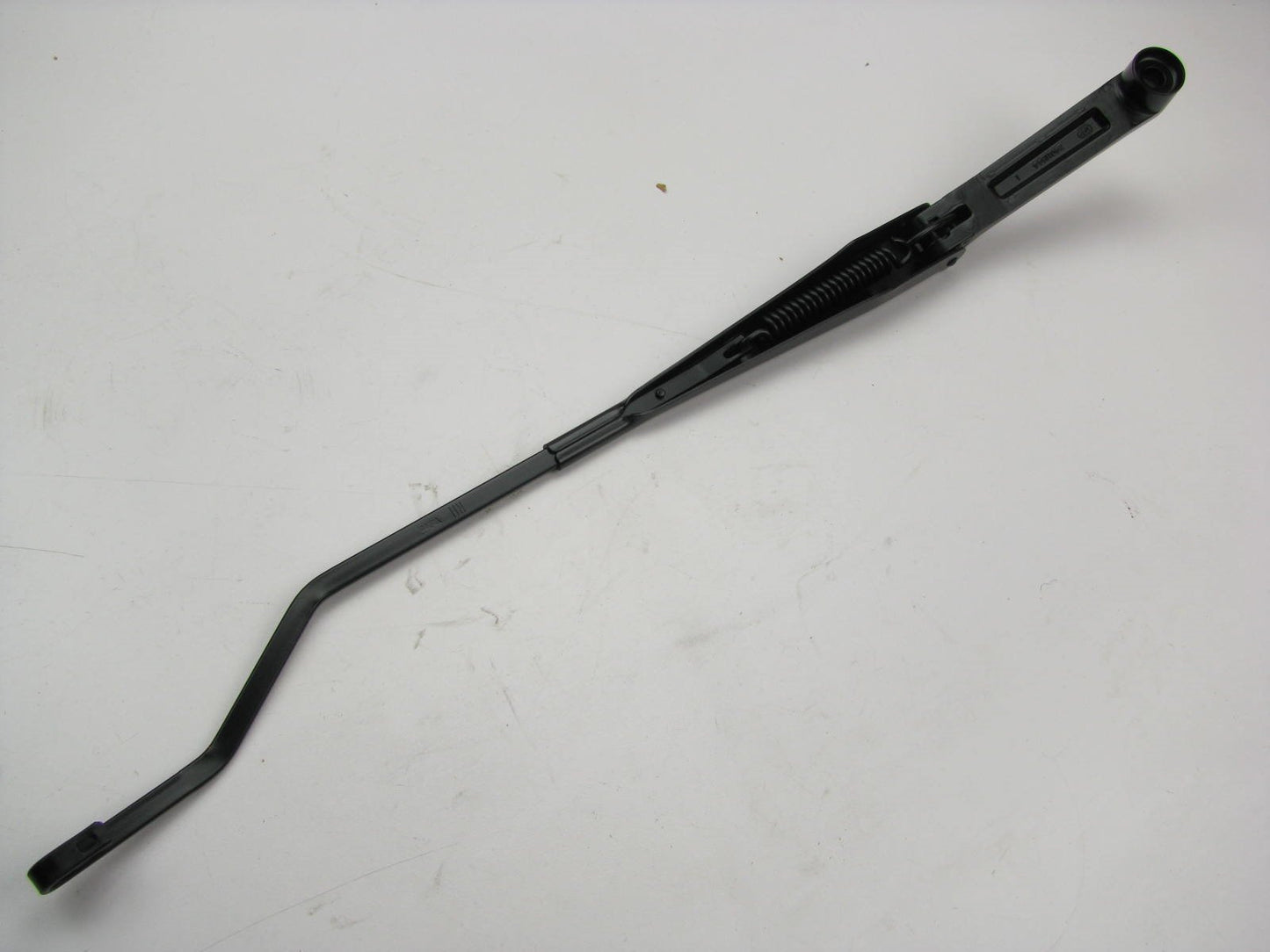 NEW - OEM MR311077 Windshield Wiper Arm - Front Right