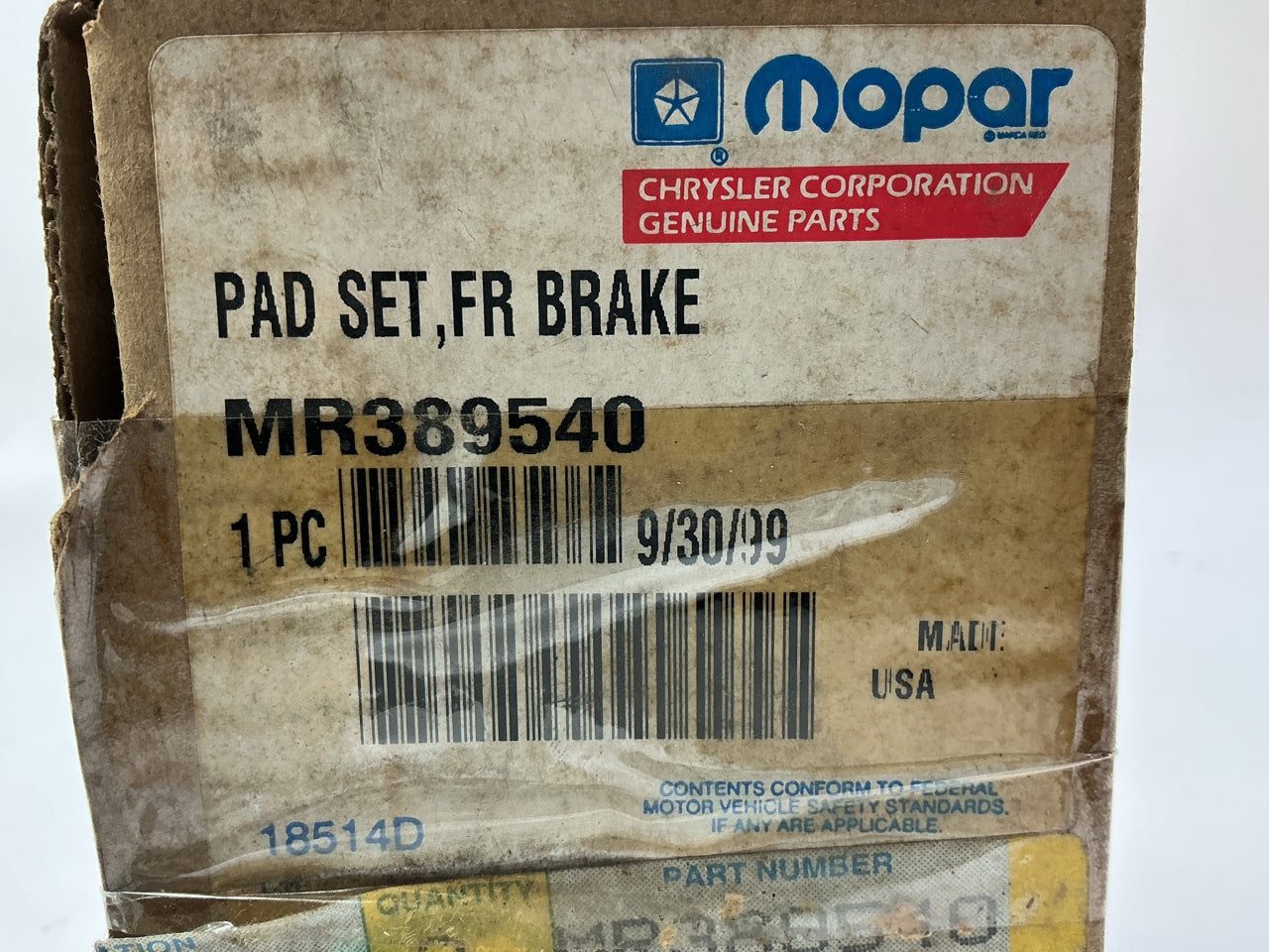 NEW OEM Mopar MR389540 Front Brake Pads For 1999-2000 Sebring, Avenger