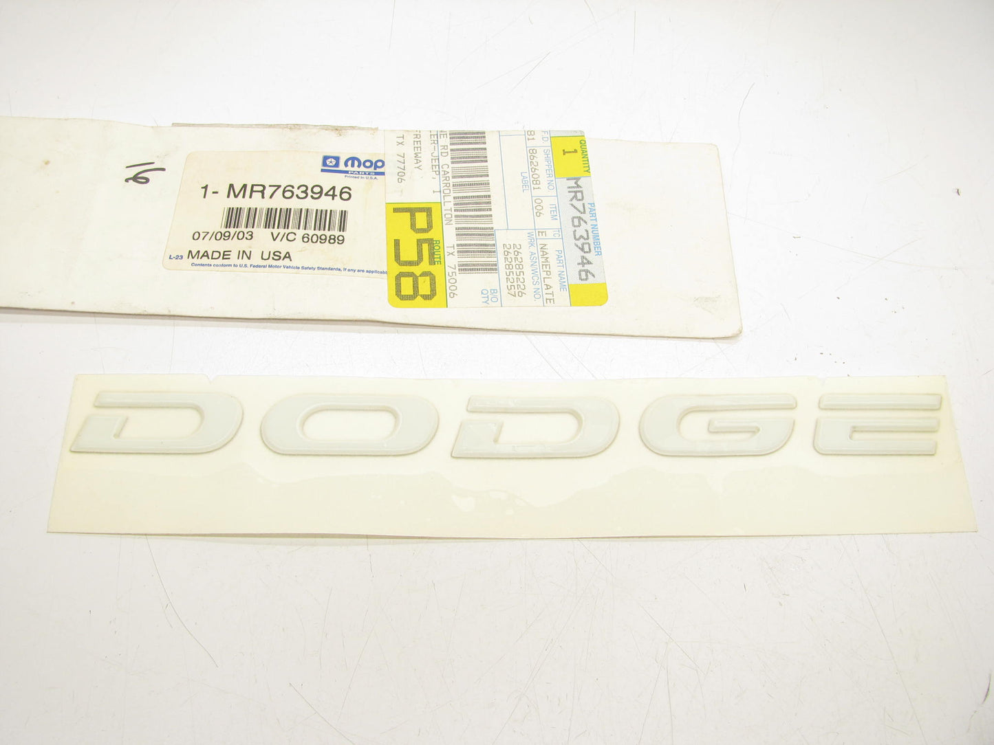NEW - OEM Mopar MR763946 White Nameplate Emblem For 1997-1999 Dodge Avenger