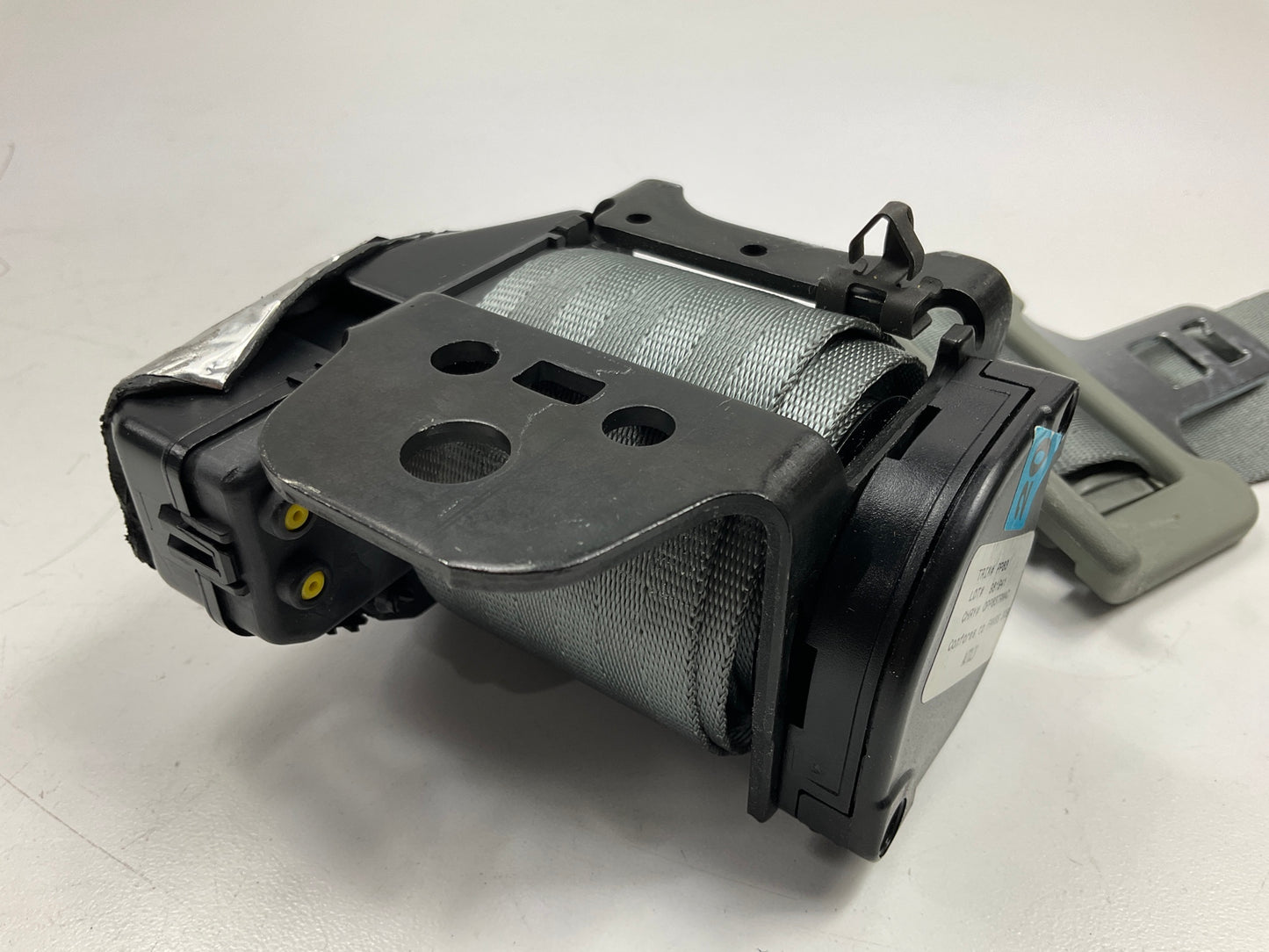 Mopar PP831JKAC Rear Left Seat Belt, Silverfern Color, For 1999 Cirrus, Stratus