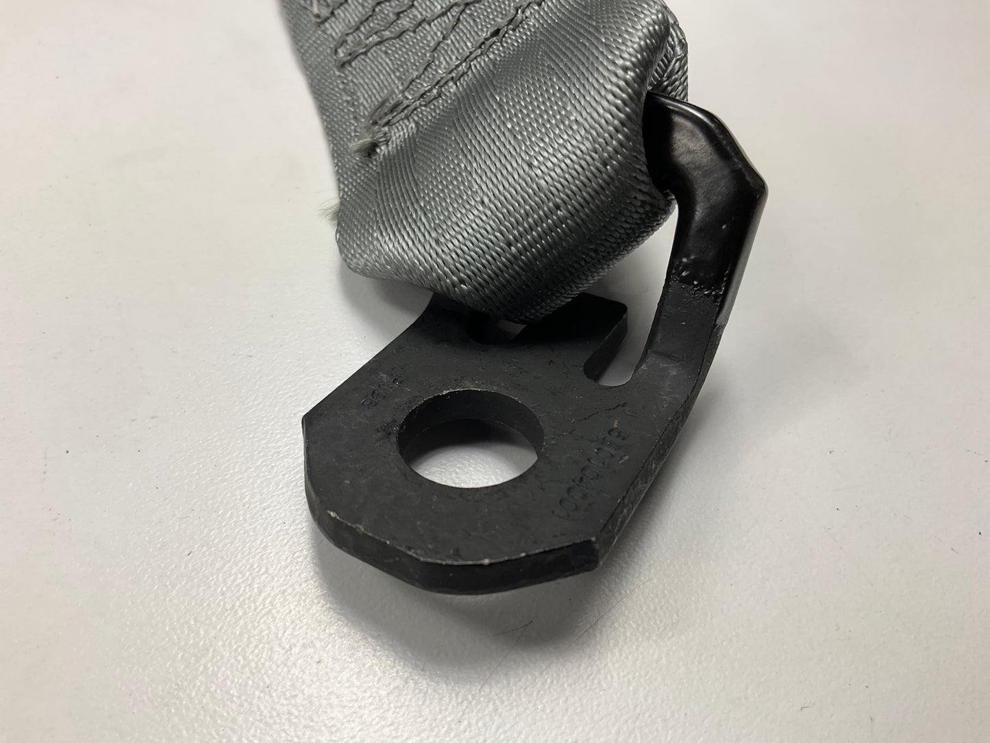 Mopar PP831JKAC Rear Left Seat Belt, Silverfern Color, For 1999 Cirrus, Stratus