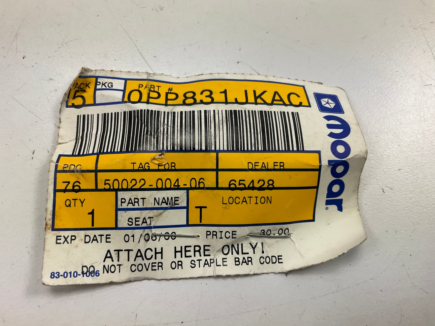 Mopar PP831JKAC Rear Left Seat Belt, Silverfern Color, For 1999 Cirrus, Stratus