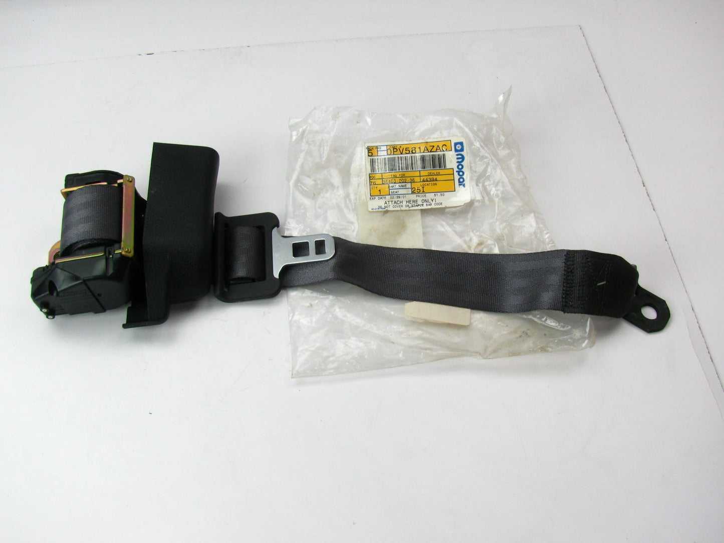 NEW - OEM PV581AZAC Rear Right Seat Belt W/ Retractor For 1996-1999 Sebring