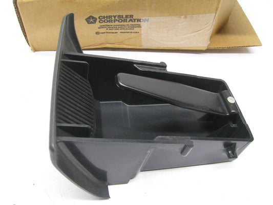 NOS - OEM PW21LAZAB  Ashtray For 2000 Dodge Intrepid ( AGATE )