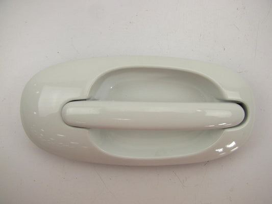 NEW - OEM QK00SW7 RIGHT Outside Sliding Door Handle WHITE