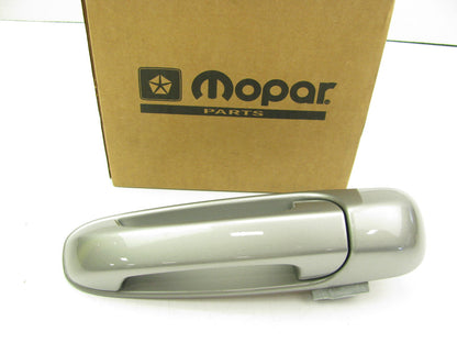NEW - OEM QR38XSHAC FRONT RIGHT Outside Door Handle For 1999-2004 Grand Cherokee