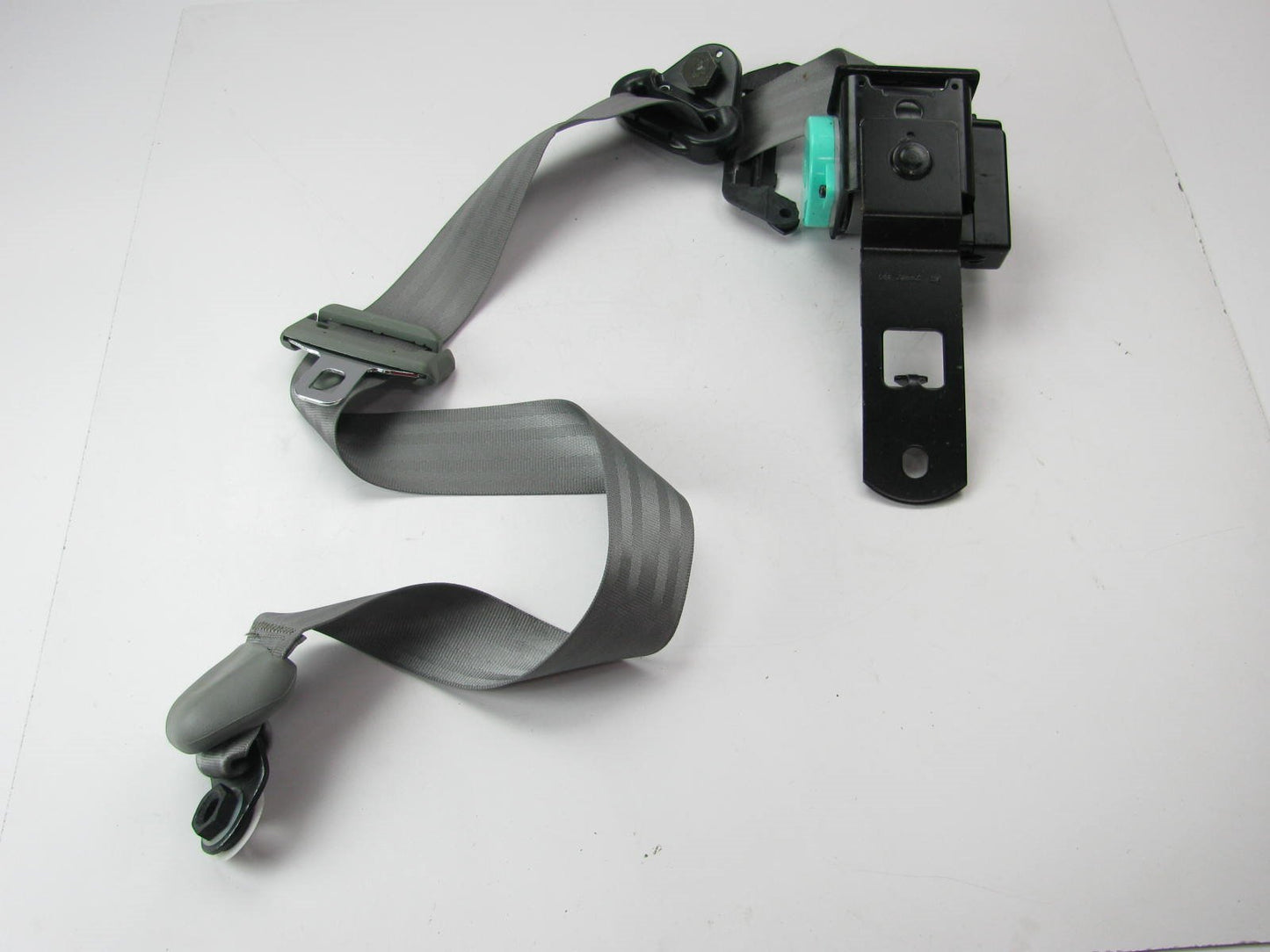 New OEM For Mopar SL701JKAA 3rd Row Right Side Seat Belt SILVERFERN