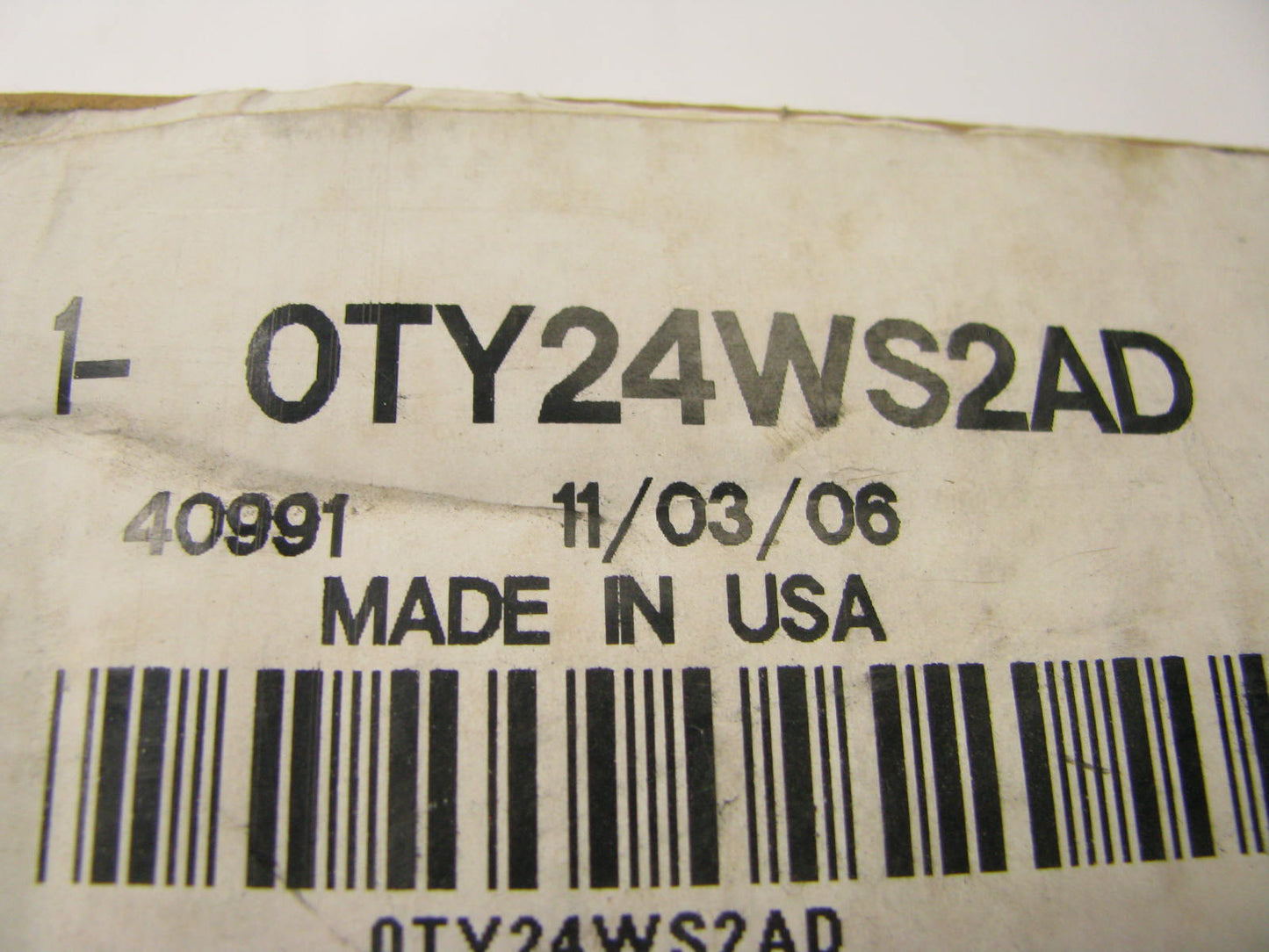 OEM  Right Rear Silver Exterior Door Handle TY24WS2AD For 04-08 Pacifica