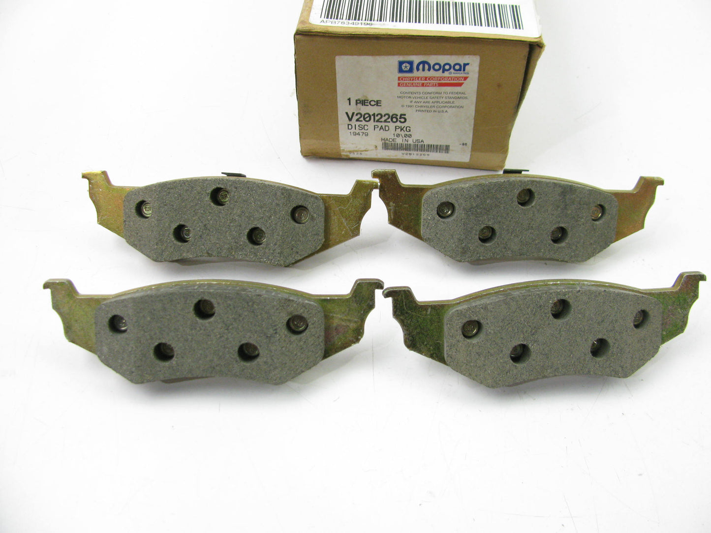 NEW GENUINE OEM For Mopar V2012265 Rear Disc Brake Pads