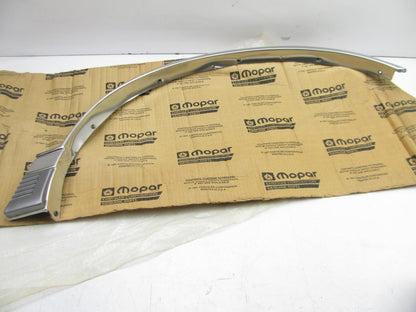 NOS  OEM Front Left Chrome Fender Wheel Opening Molding Trim  WT11JD2