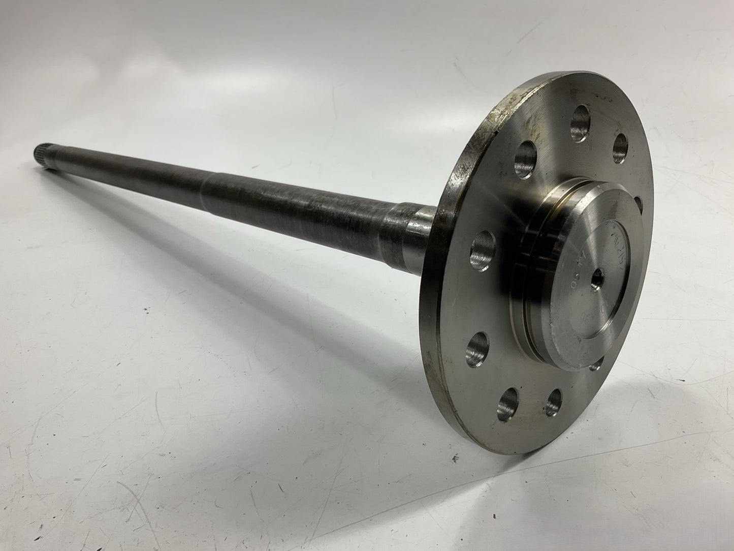 Motive Gear MG2192 Rear Right Drive Axle Shaft - Ford 8.8'' (10 Bolt), 31-spline