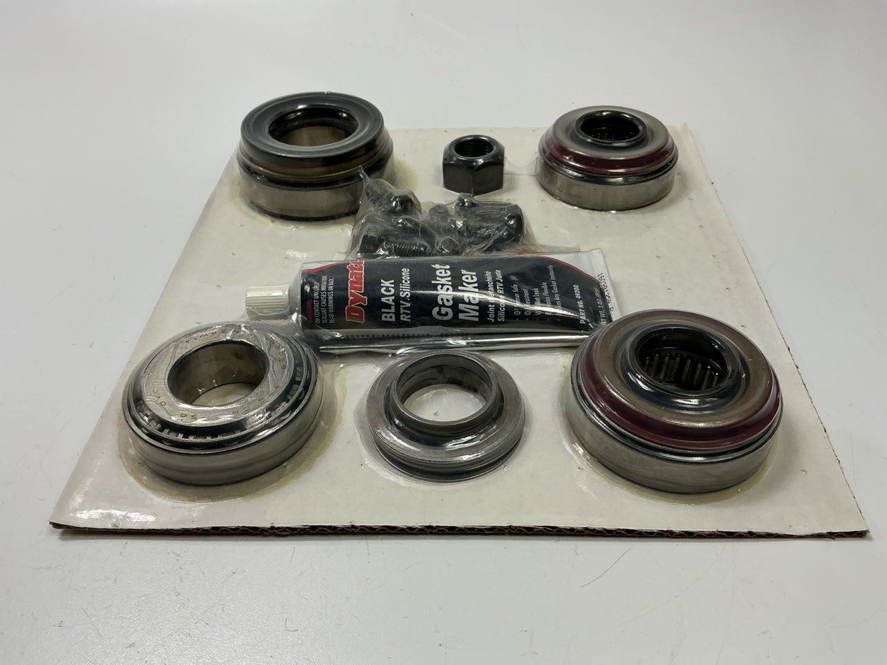 Motive Gear R8.2RIFSMKT Front Axle Differential Bearing Kit - GM 8.25 Front Diff