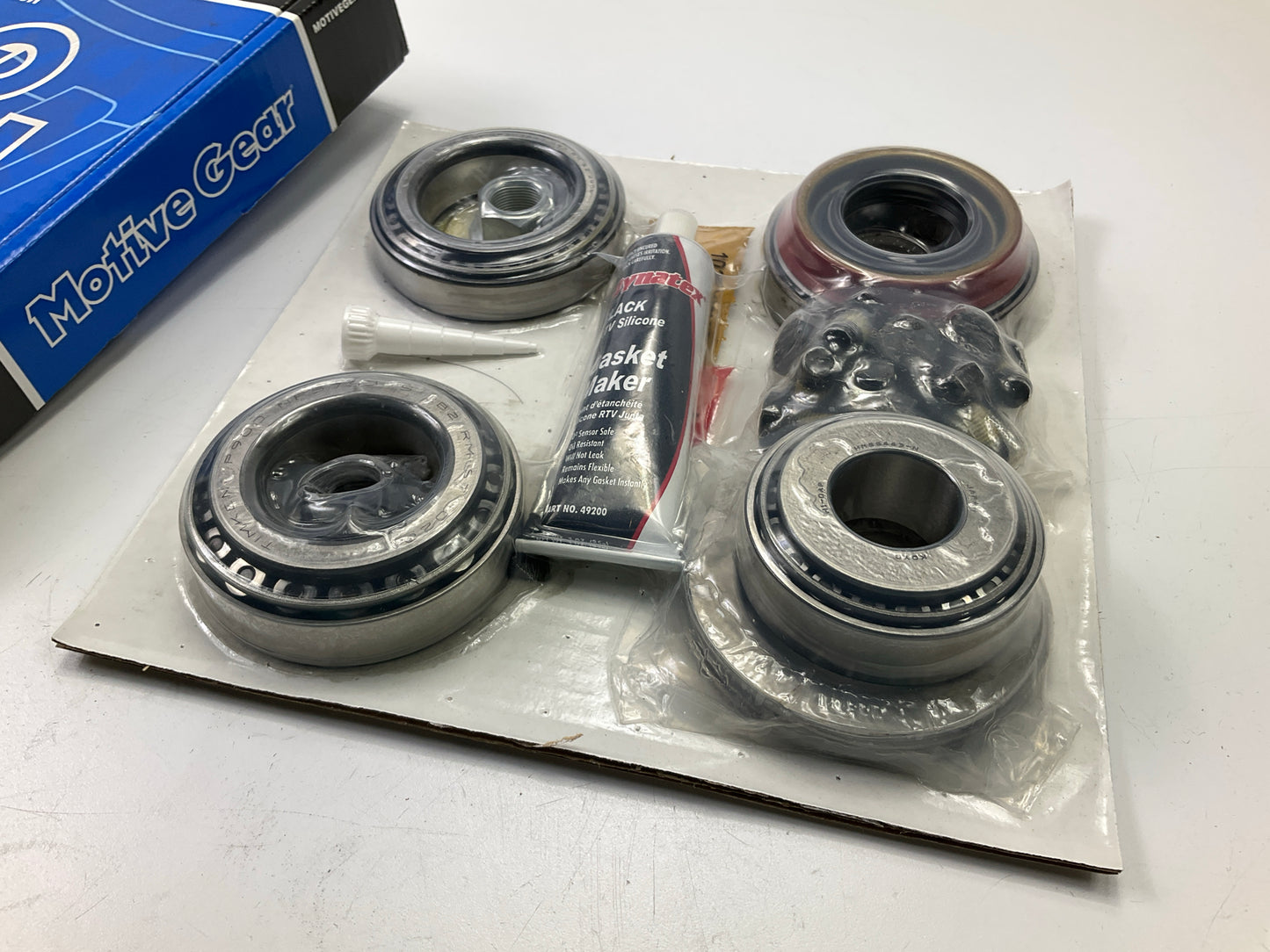 Motive Gear R9.75FRLMK Differential Bearing Kit 2000-2010 Ford 9.75'' (12 Bolt)