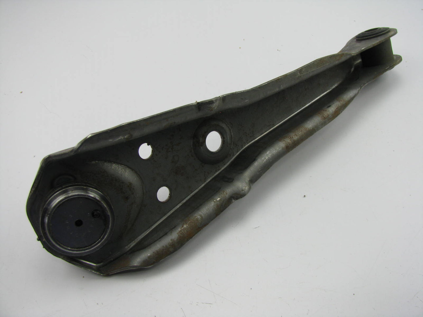 Motomaster 22-7688-0 Suspension Control Arm And Ball Joint Assembly Front Lower