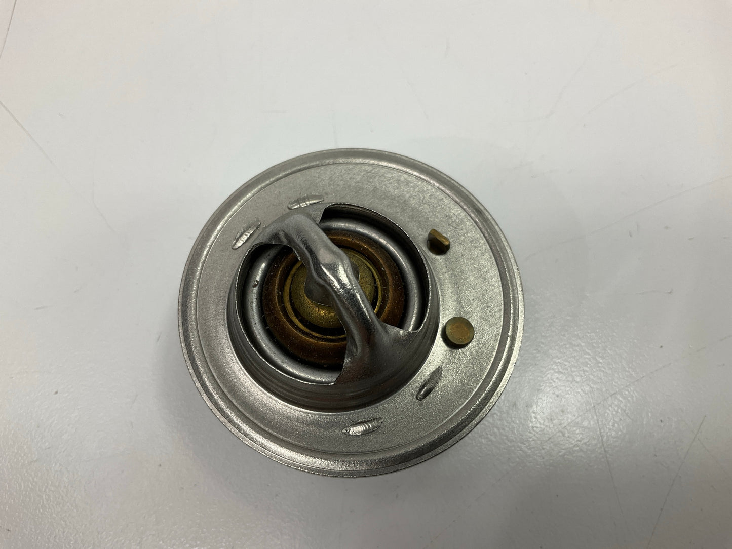 Motorad 1601-18240 Engine Coolant Thermostat