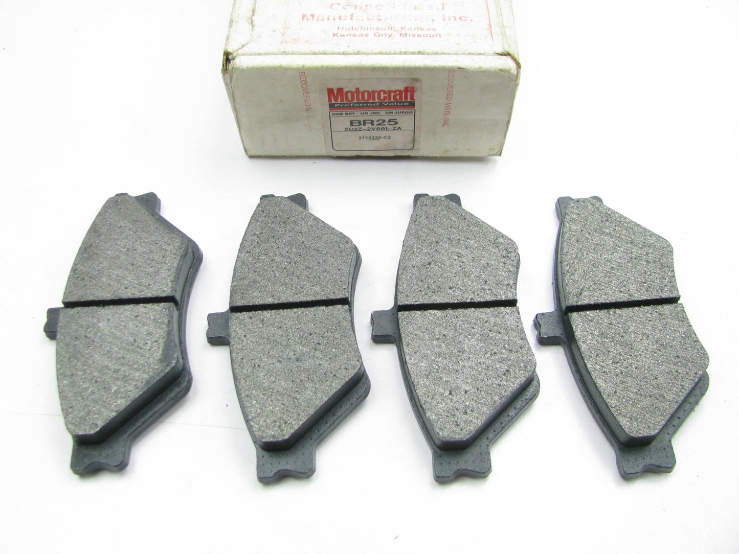 New Genuine OEM FORD Motorcraft FRONT Brake Pads BR25 XU2Z-2V001-ZA