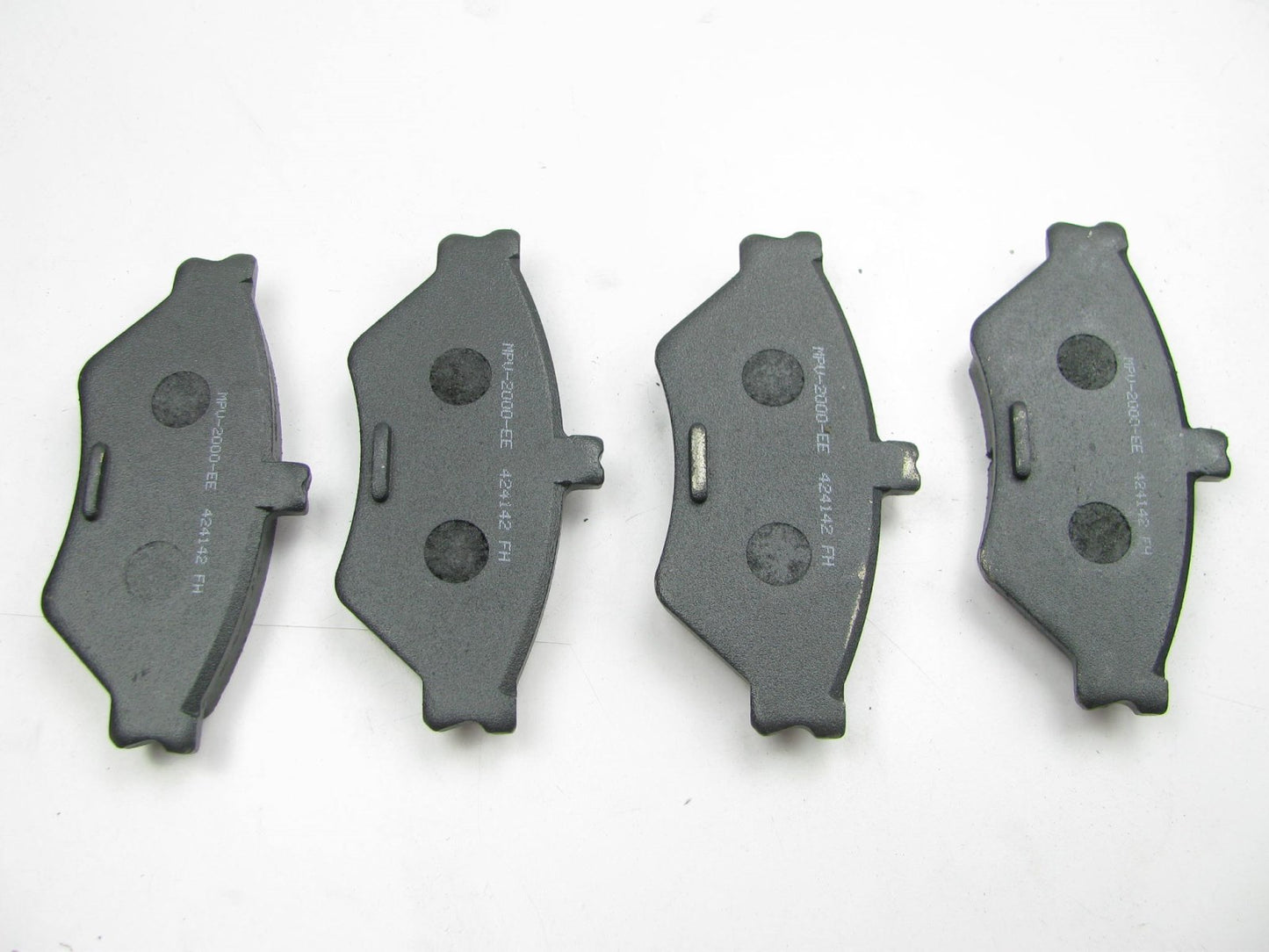 New Genuine OEM FORD Motorcraft FRONT Brake Pads BR25 XU2Z-2V001-ZA