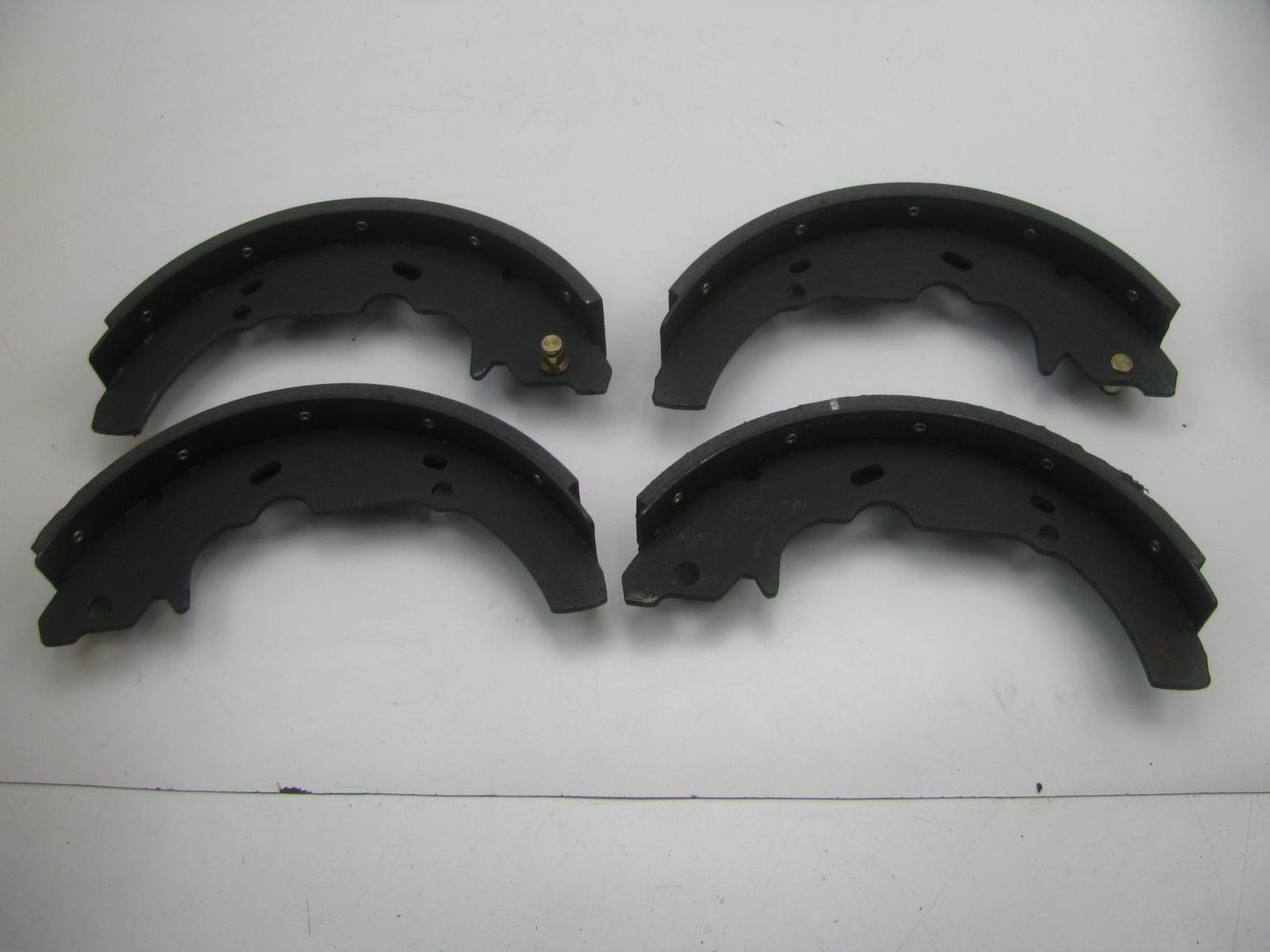 Motorcraft BR89 Relined Rear Drum Brake Shoes For 1989-1997 Thunderbird & Cougar