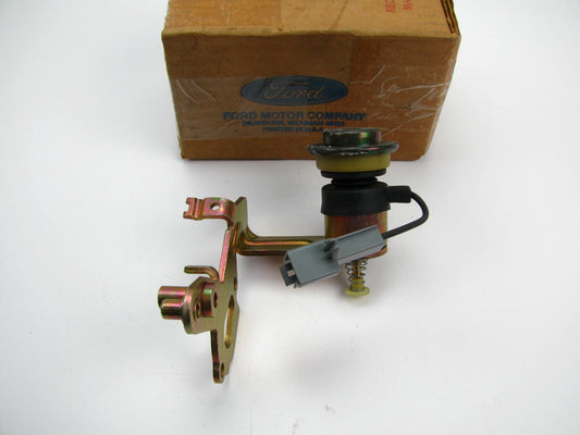 NOS OEM 1985-1986 Ford 6.1L 370 Medium Truck Holley 2BBL Carb Idle Stop Solenoid