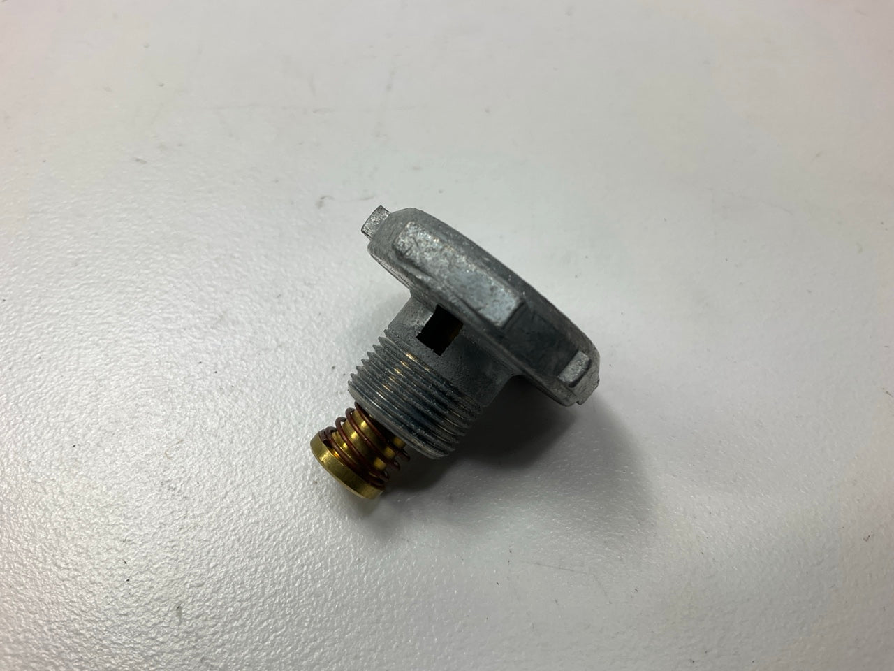 Motorcraft CE-117 Carburetor Power Valve 9-10 In/Hg For 2150 - D5TZ-9A565-B