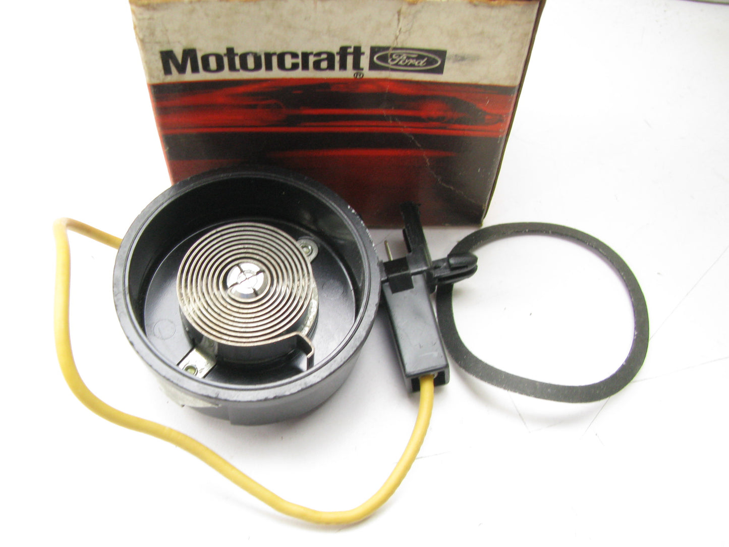 Motorcraft CM-3395 Carburetor Choke Thermostat 1980 Ford 250 Carter 1-BBL YFA