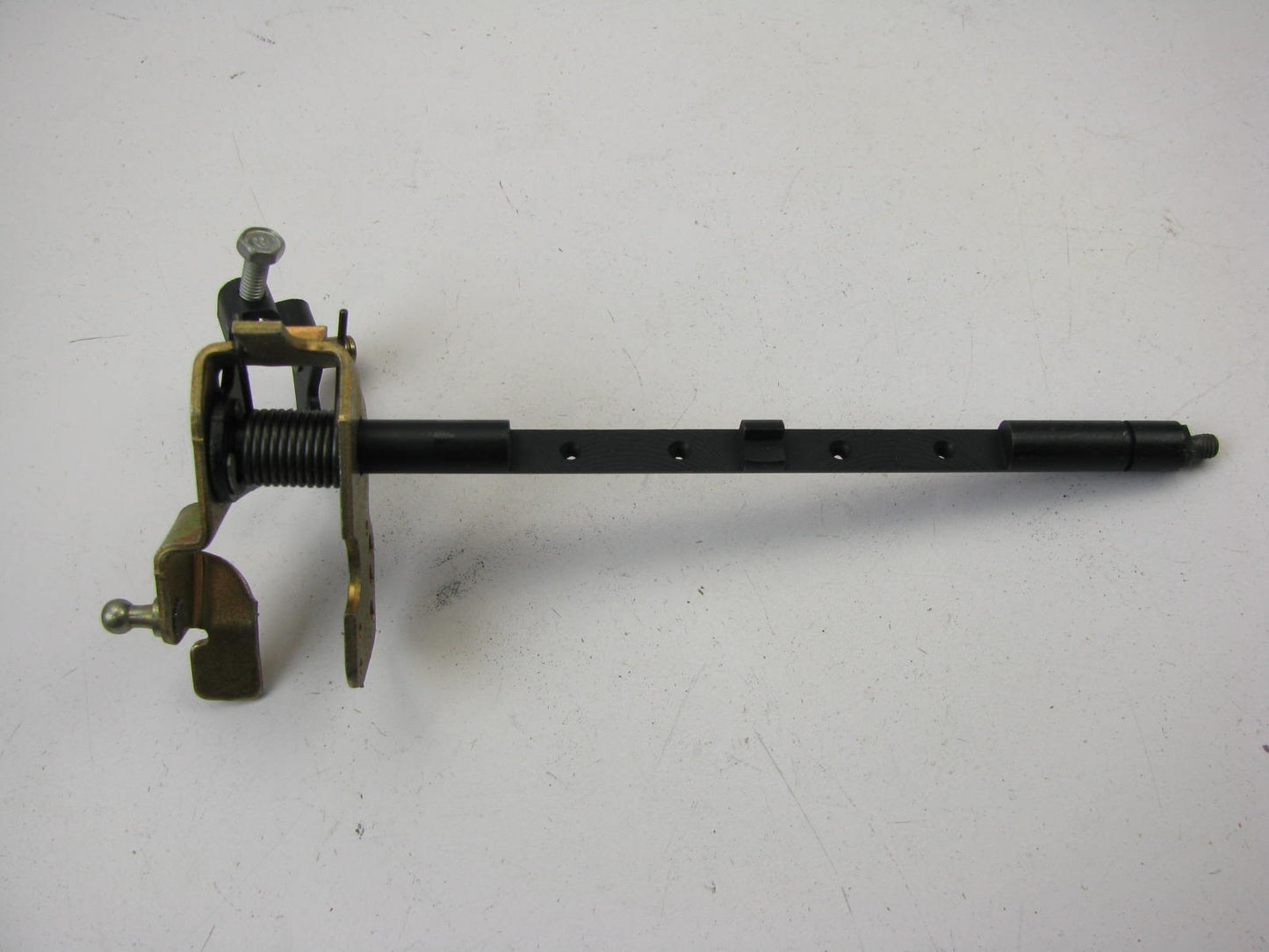 Motorcraft CM-4221 Carburetor Throttle Lever & Shaft - Ford 4.2L 5.0L 4.8L 2-BBL