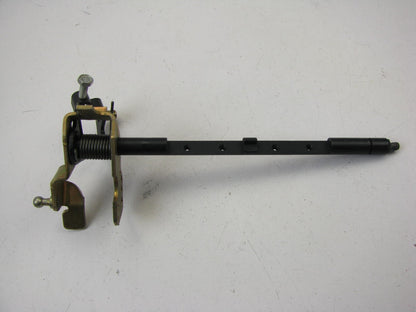 Motorcraft CM-4221 Carburetor Throttle Lever & Shaft - Ford 4.2L 5.0L 4.8L 2-BBL