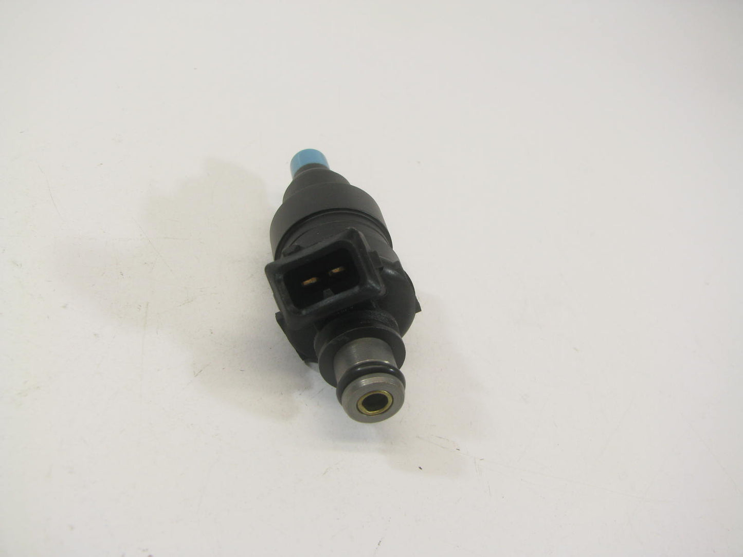 Motorcraft CM-4623 Fuel Injector For 1988-1989 Ford Probe MX-6 626 2.2 Turbo