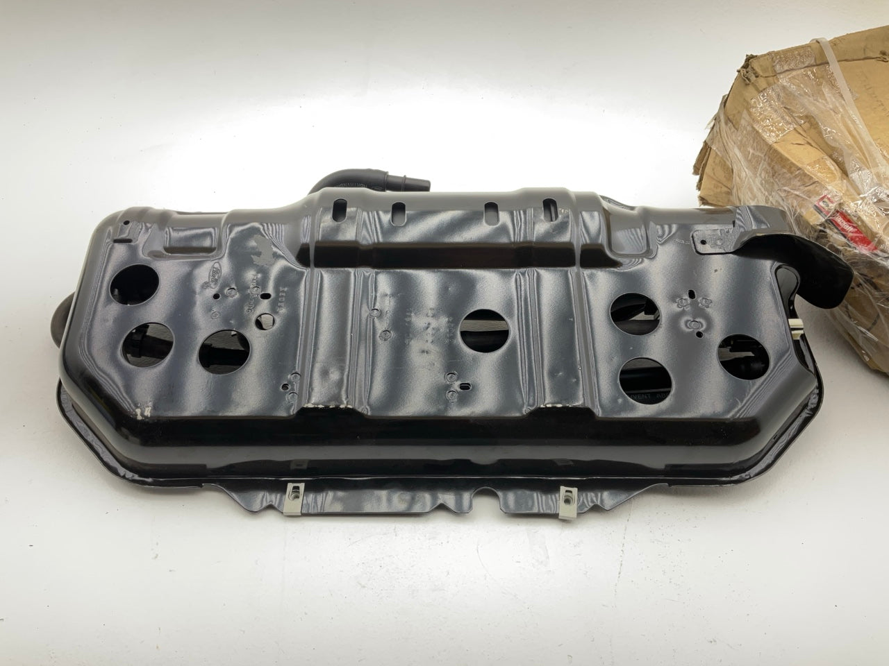 Motorcraft CX-2141 Charcoal Fuel Vapor Canister For 2005-2007 Ford Mustang