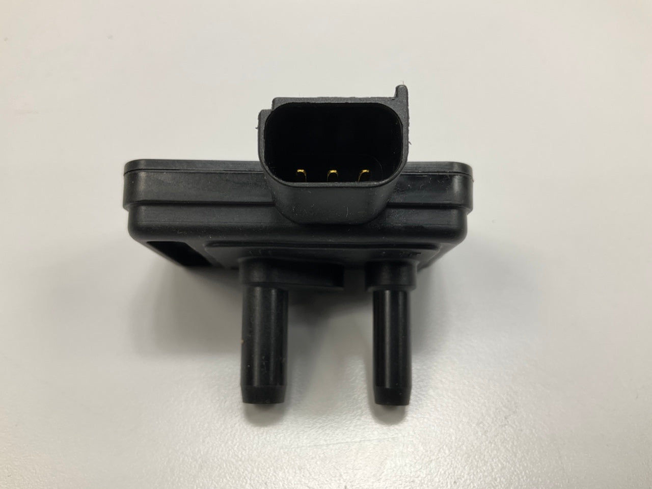 Motorcraft DPFE-4 Exhaust Gas Recirculation (EGR) Pressure Sensor, 4U7Z-9J460-AA