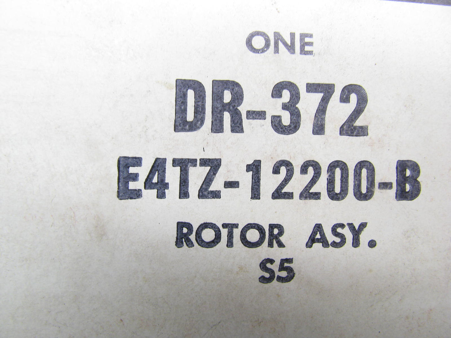 NEW GENUINE Motorcraft DR-372 Ignition Distributor Rotor OEM Ford E4TZ-12200-B