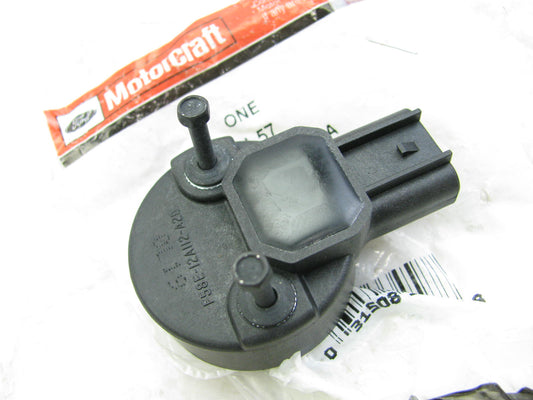 NEW GENUINE OEM Motorcraft DU-57 Camshaft Position Sensor - Ford F58Z-12A112-AA