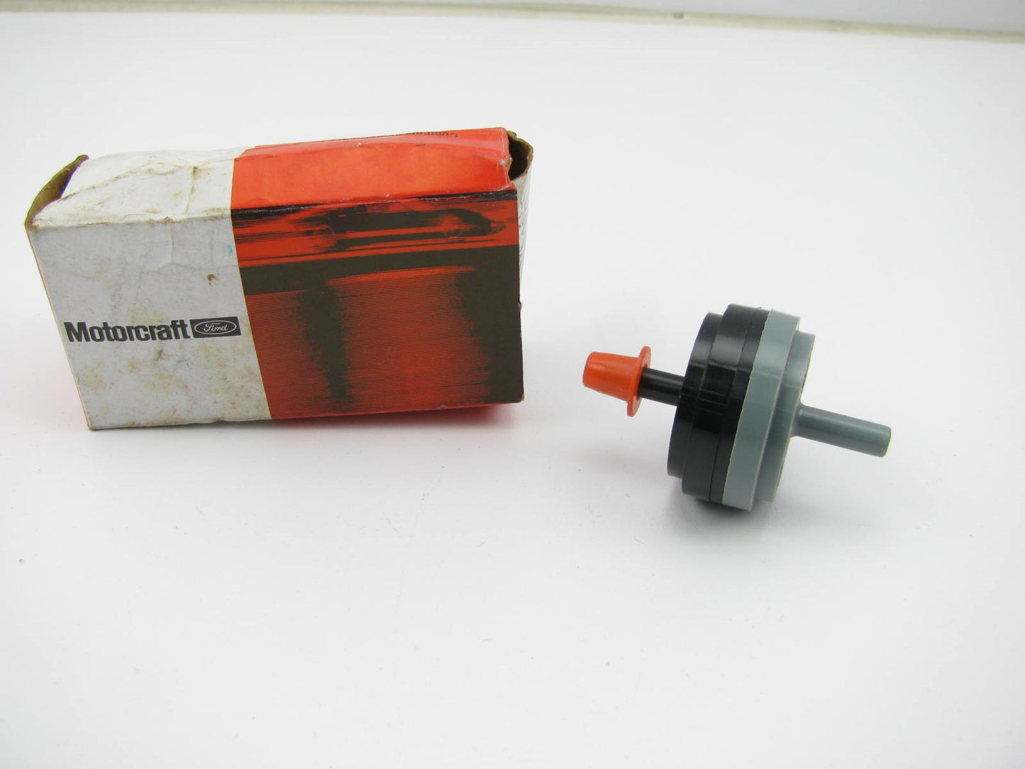 Motorcraft DY-138A / D3TZ-12A091-C Distributor Vacuum Control Spark Delay Valve