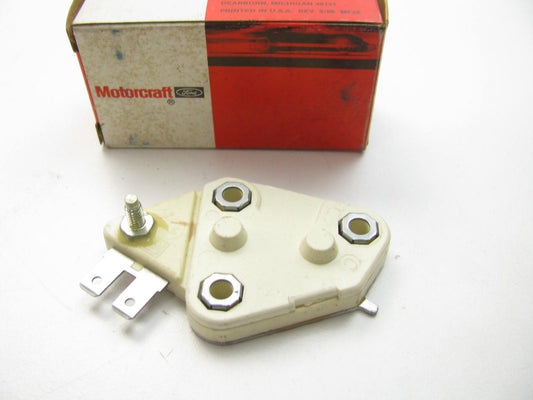 Motorcraft GR-536 Alternator Voltage Regulator - D8HZ-10316-B VR144