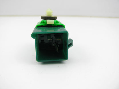 NEW GENUINE OEM Motorcraft HB-119 Horn Relay Ford E4DZ-13853-B