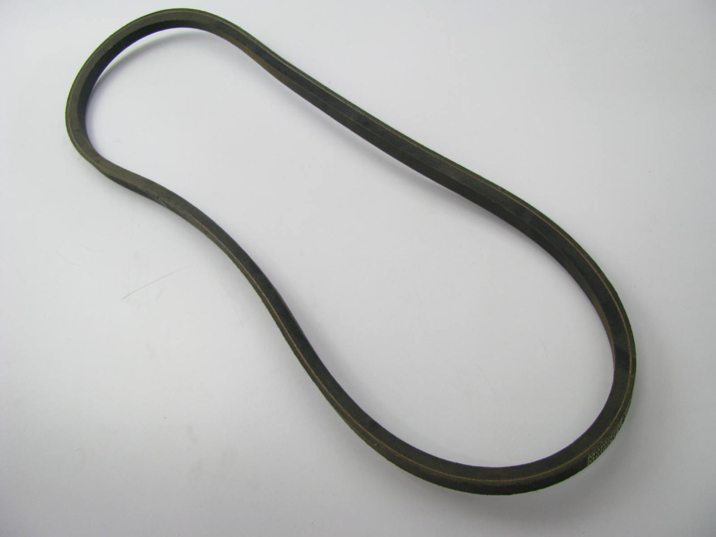 Motorcraft JE-500-A Accessory Drive Belt - 0.69'' X 50.25'' - 38 Degree