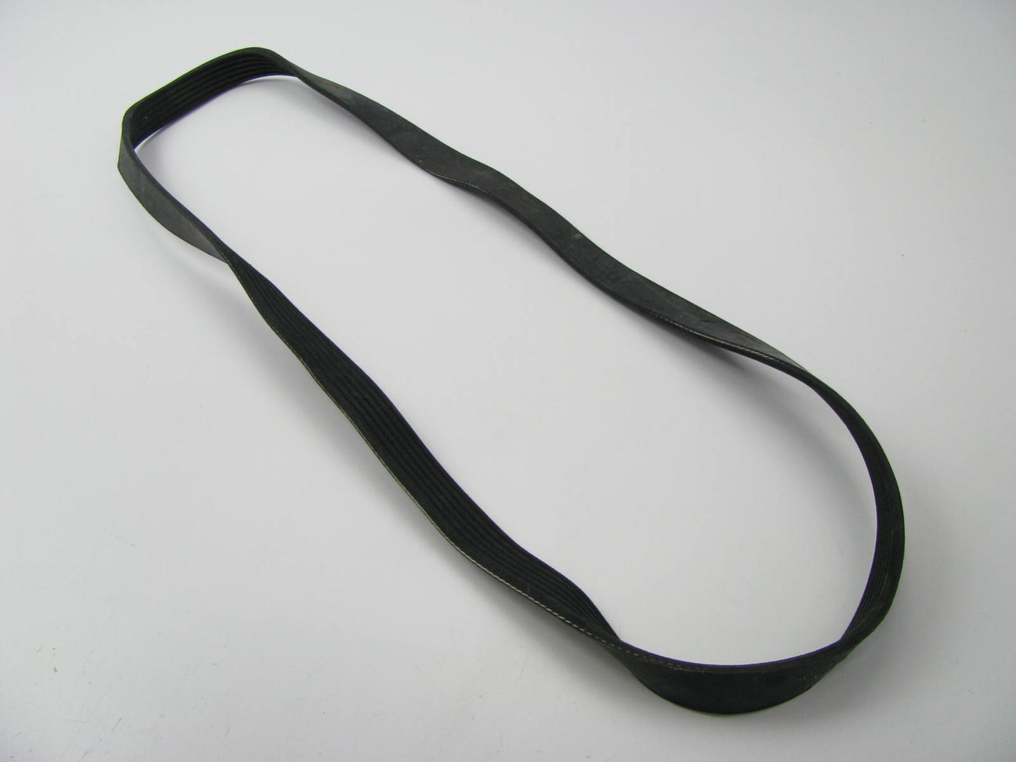 Motorcraft JK6-476-A Serpentine Belt - 0.84'' X 47.50'' - 6 Ribs