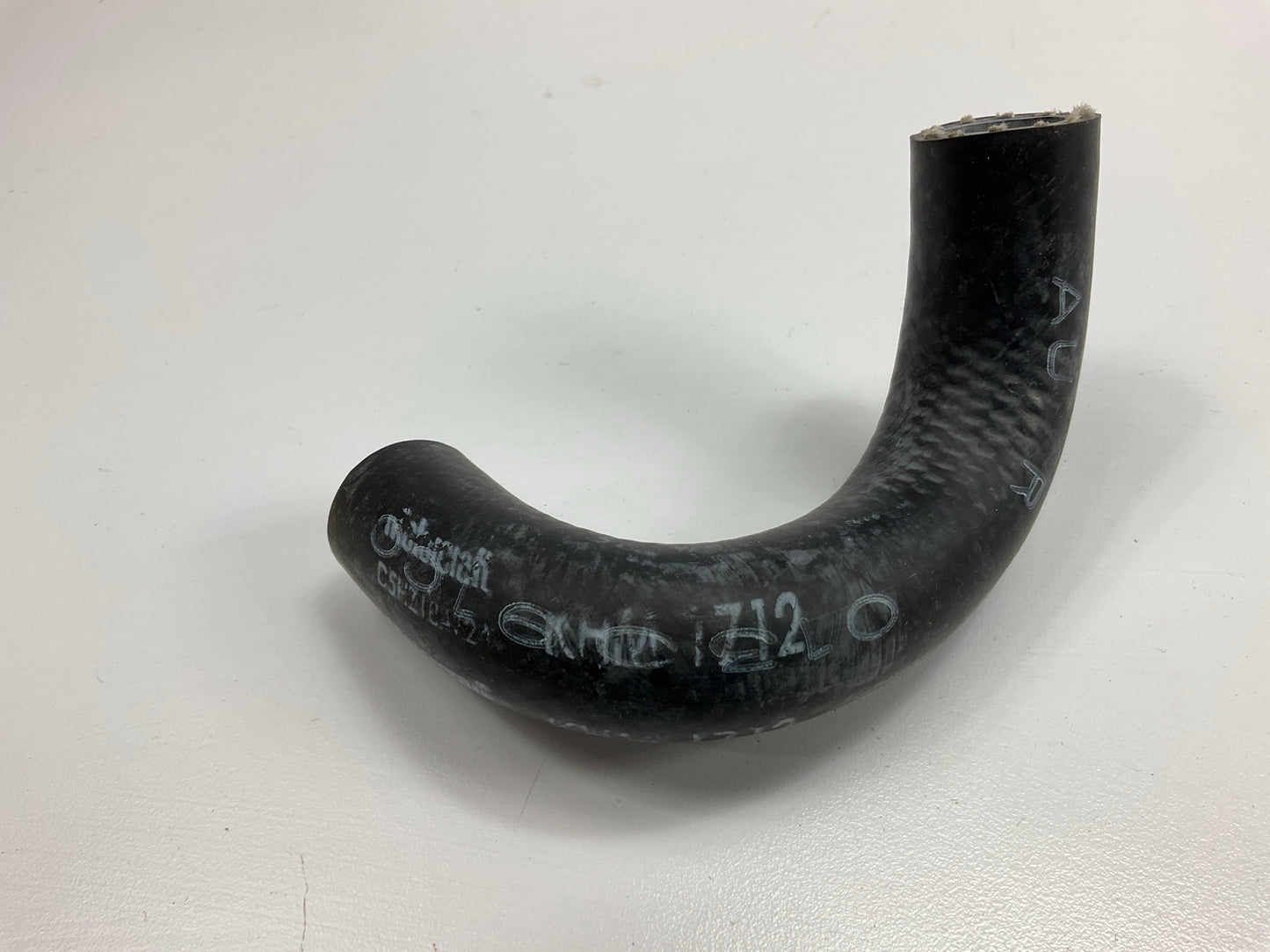 Motorcraft KHM1712 HVAC Molded Heater Hose - OEM Ford D5HZ-18472-A