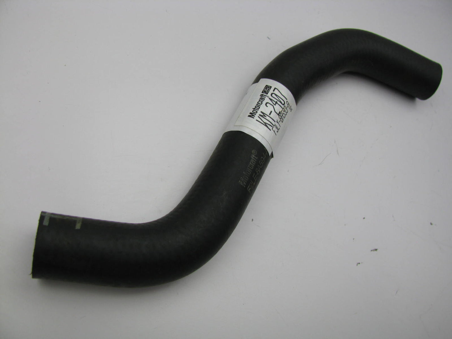 Motorcraft KM-2407 Lower Radiator Coolant Hose For 93-98 Lincoln Mark VIII 4.6L