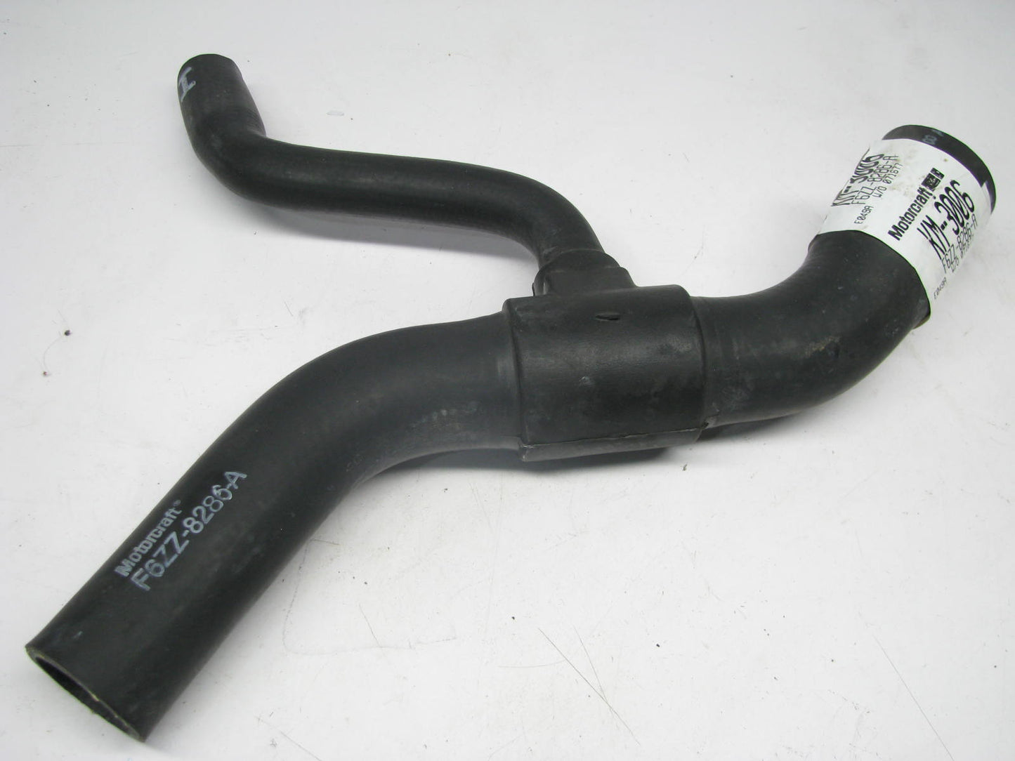 Motorcraft KM-3006 Lower Radiator Coolant Hose For 1996-2004 Ford Mustang GT