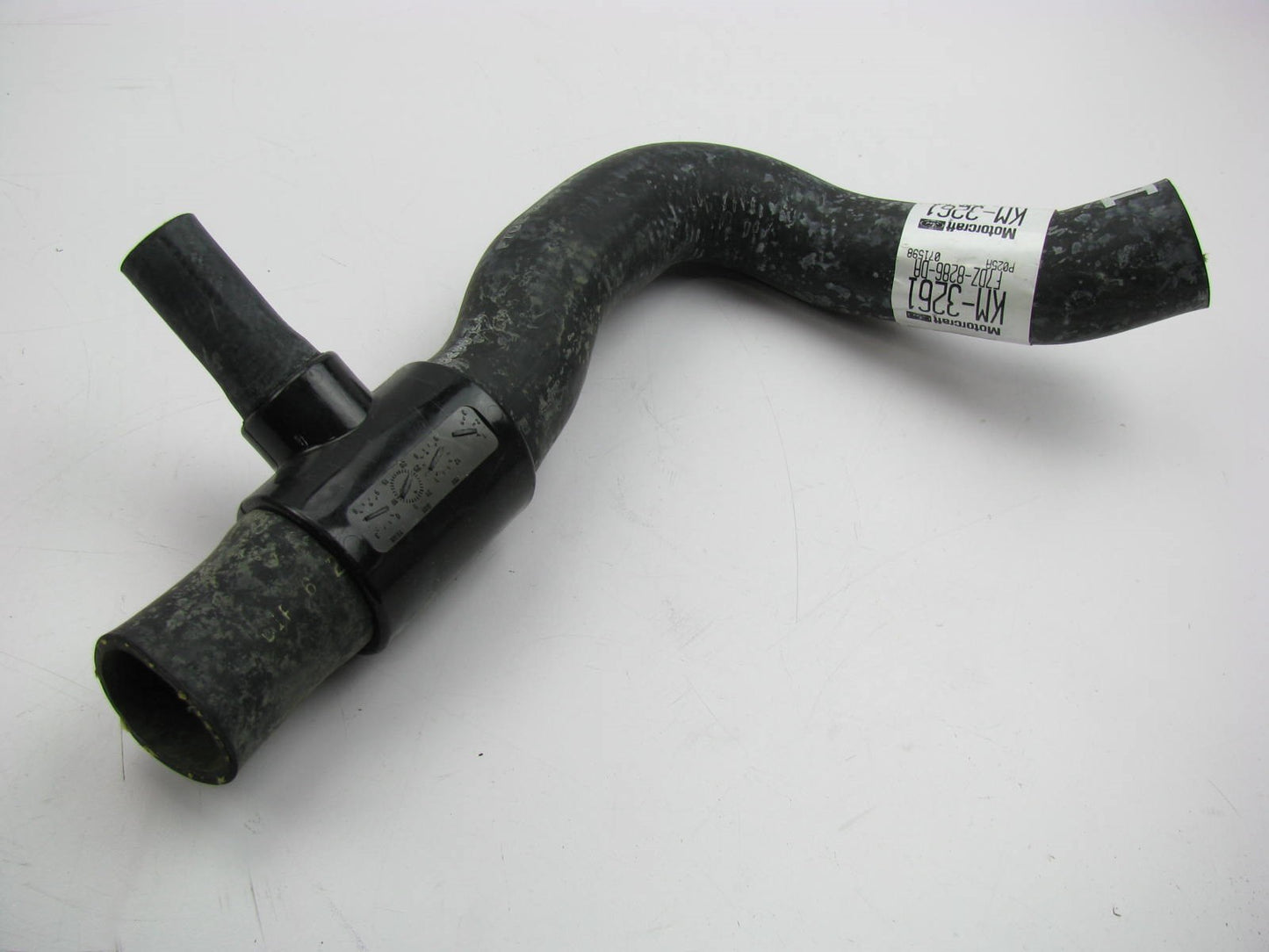 Motorcraft KM-3261 Radiator LOWER Coolant Hose OEM Ford F7DZ-8286-DA