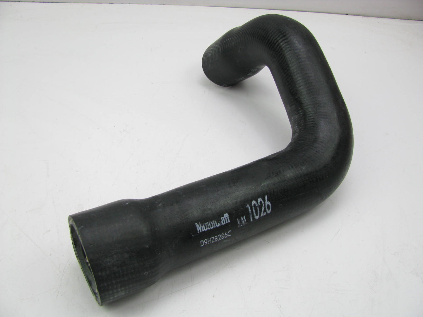 Motorcraft KM1026 Lower Radiator Coolant Hose 1981-1985 Ford LN600/700 370 429